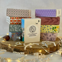 Charger l&#39;image dans la galerie, Coffret du Père Noël - Le nom des fleurs