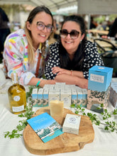 Charger l&#39;image dans la galerie, Savon surgras à l&#39;huile d&#39;olive vierge extra, lait de chèvre et verveine éxotique - Le nom des fleurs