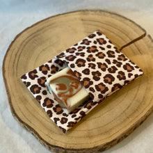 Charger l'image dans la galerie, Pochette de Voyage  – Étanche &amp; Idéale pour Savon Solide