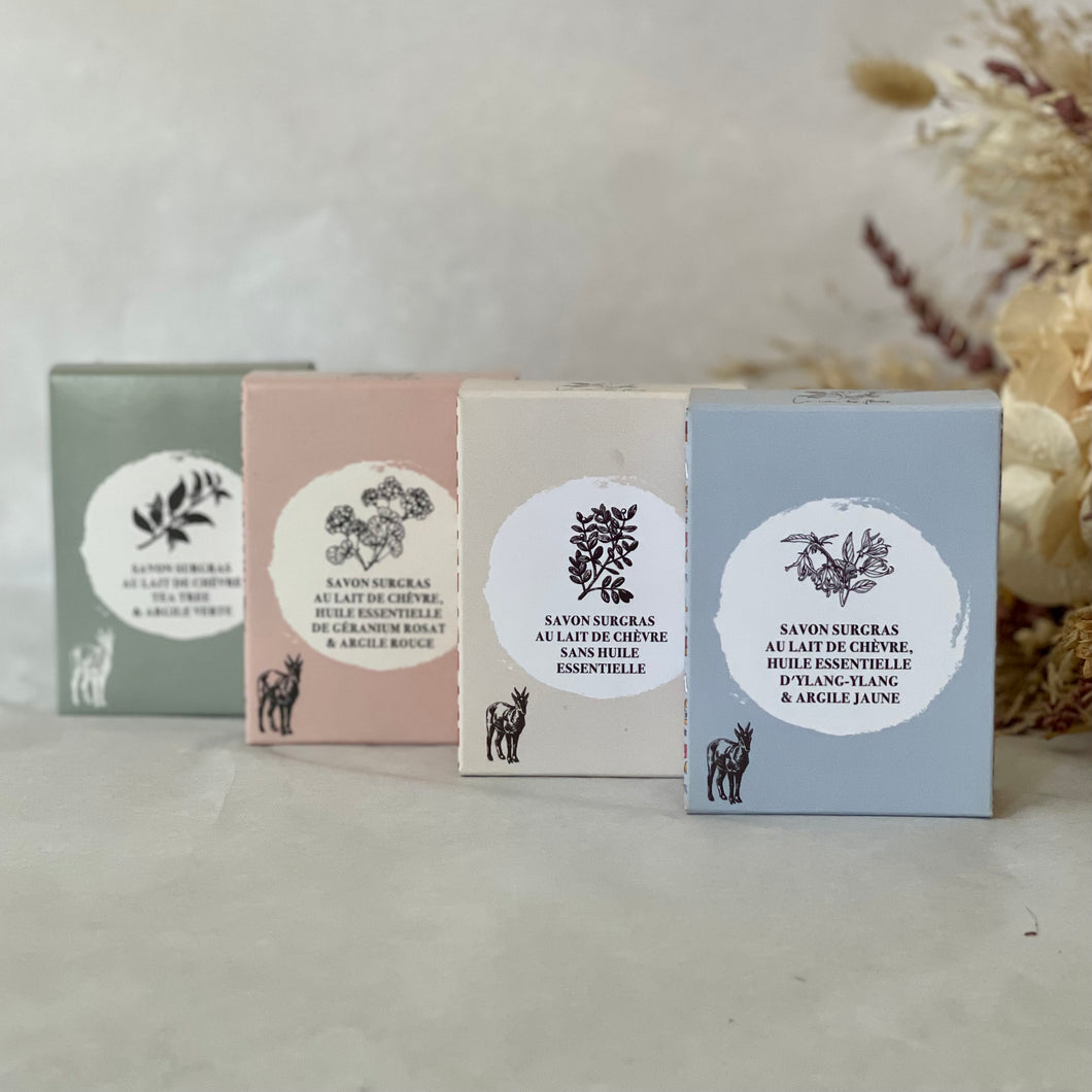 Lot de 4 savons surgras au lait de chèvre - Le nom des fleurs